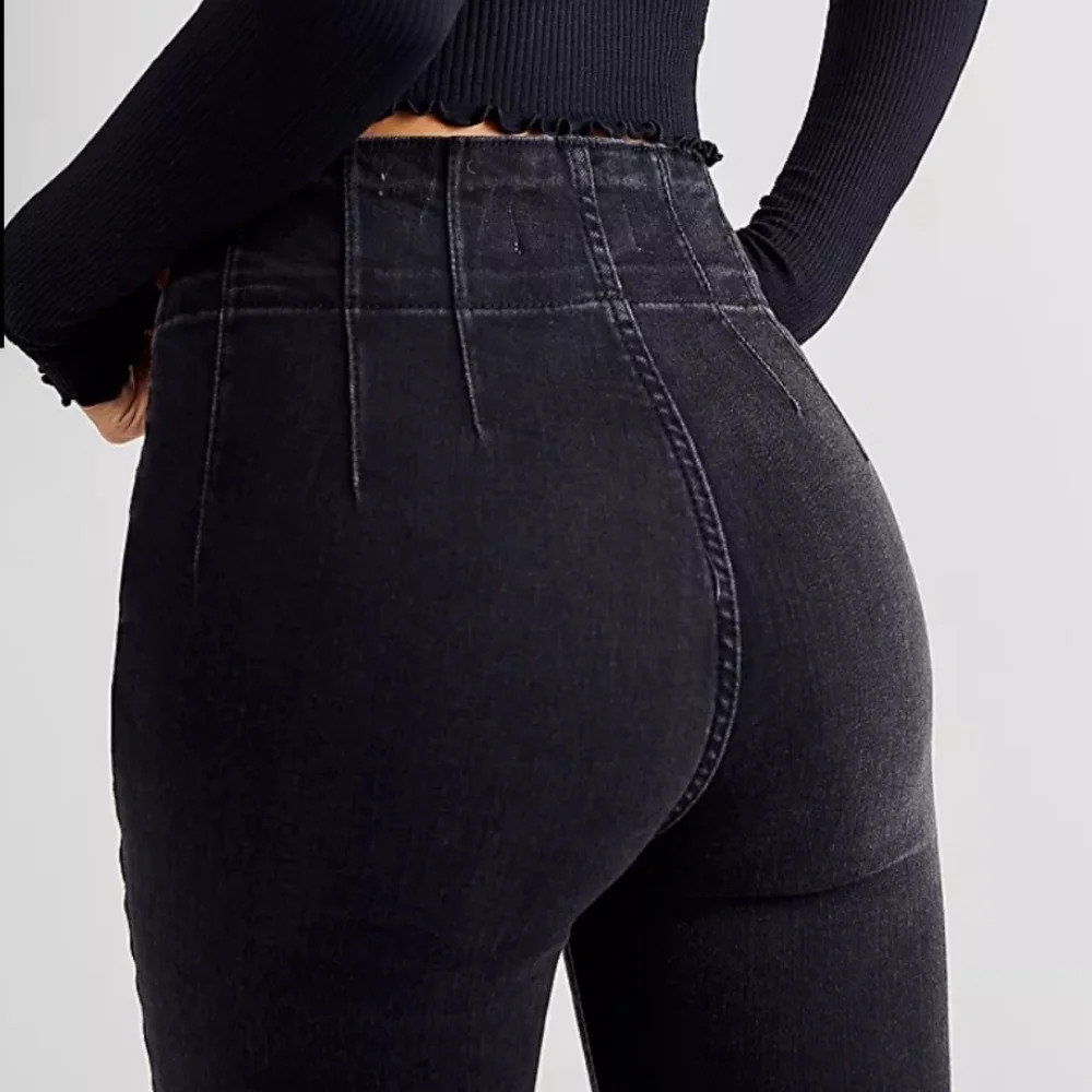 NWT Free People Jayde Flare Jeans - Picture 2 of 11